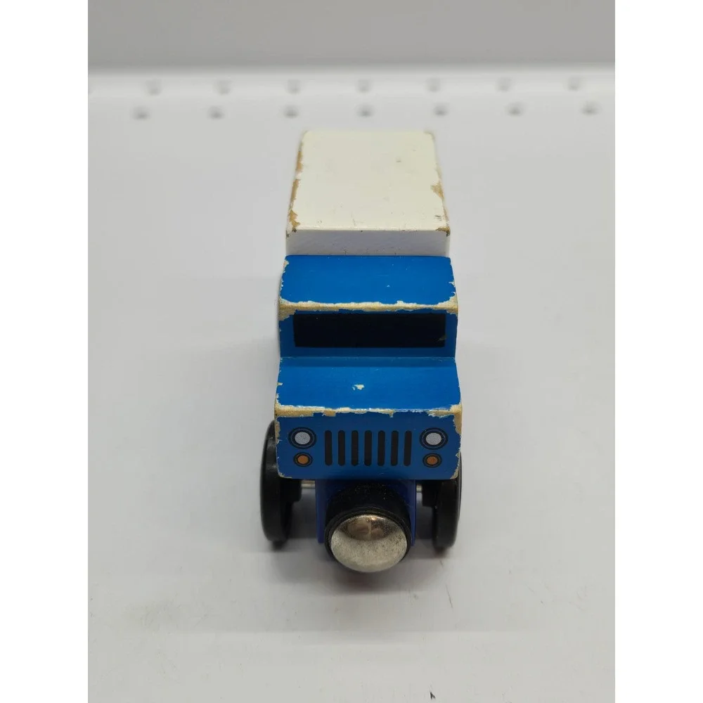 Mr Rogers Wooden Railway Speedy Delivery Truck 2004 Magnet Train Car Vehicle